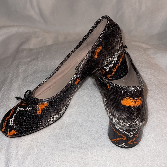 ZARA BASIC SIZE 41/10US SNAKESKIN LOW HEELED PUMP - Picture 5 of 7